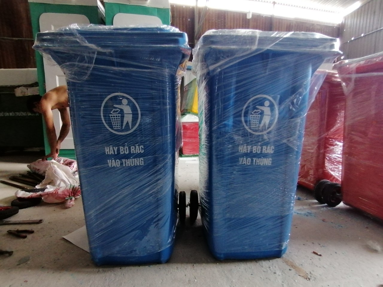 Cách chọn thùng rác cho khu chung cư cao tầng