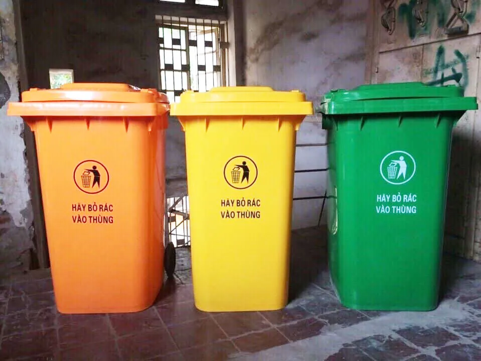 Thùng rác phân loại góp phần xây dựng môi trường sống xanh, sạch và văn minh hơn.