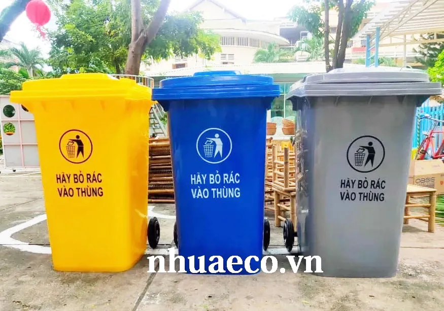 Thùng rác phân loại Green Eco có đa dạng dung tích từ 60L, 120L, 240L đến 660L.