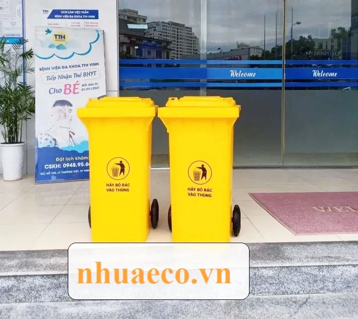 Thùng rác 120L thu gom rác bệnh viện.