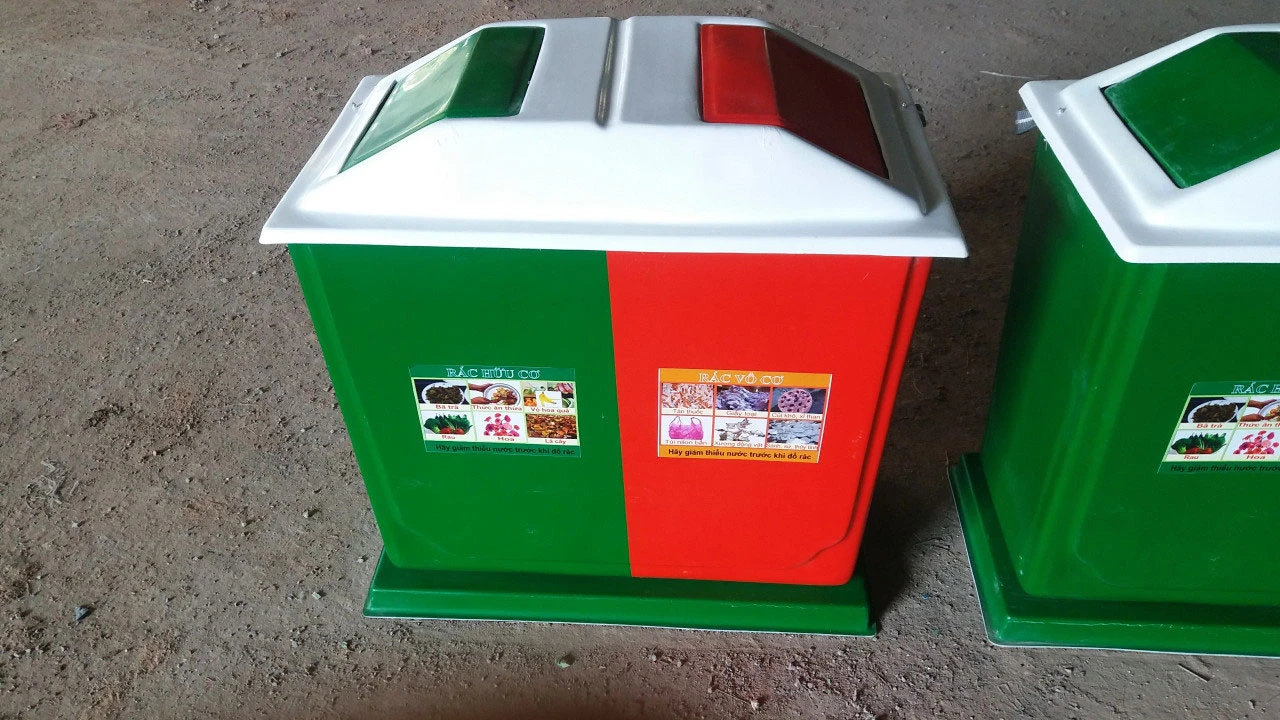 Thùng rác composite 2 ngăn mua ở đâu?