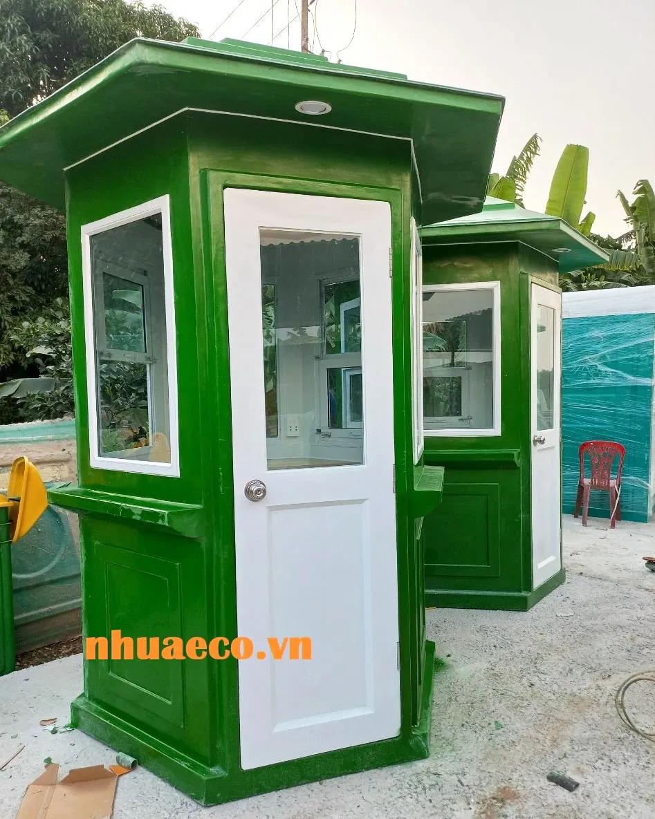 Bốt gác bảo vệ công trình lục giác.