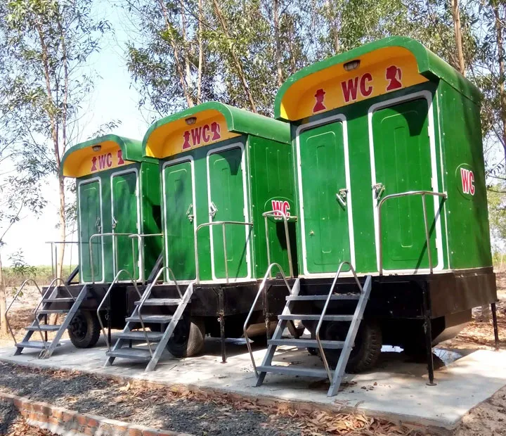 Nhà vệ sinh công cộng 2 phòng.