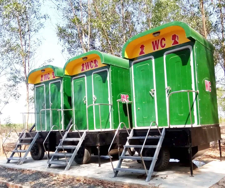 Nhà vệ sinh công cộng 2 phòng.