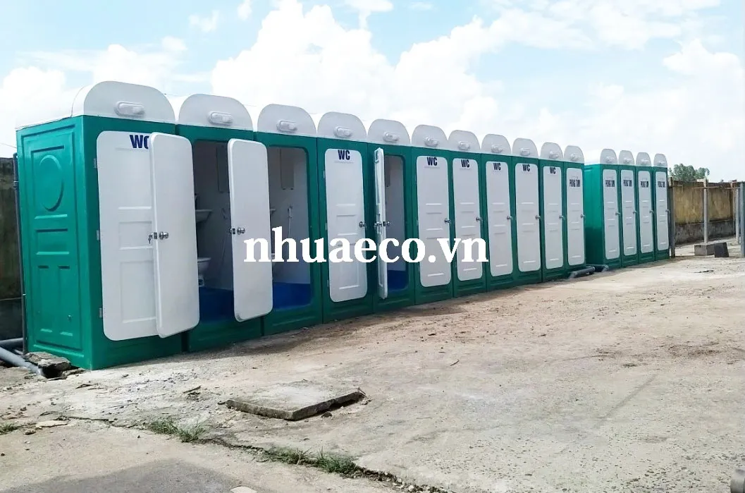 Nhà vệ sinh di động composite thoáng, thông hơi và khử mùi.