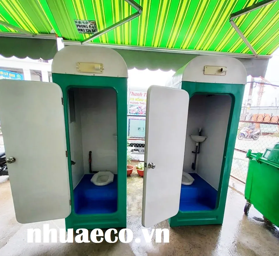 Nhà vệ sinh di động buồng đơn tiện dụng tại hội chợ, triễn lãm.