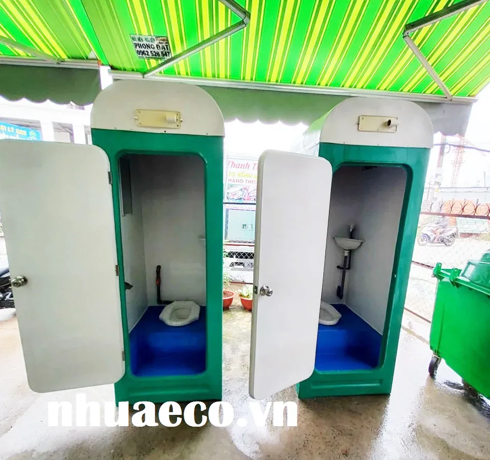 Nhà vệ sinh di động buồng đơn tiện dụng tại hội chợ, triễn lãm.