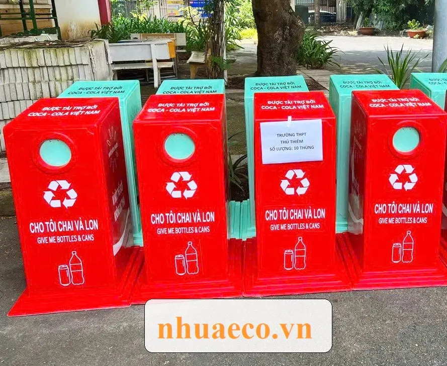 Thùng rác trường học 2 ngăn phân loại rác.