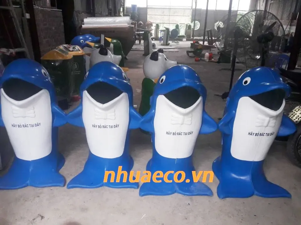 Green Eco nhận sản xuất thùng rác nhựa hình thú theo yêu cầu.
