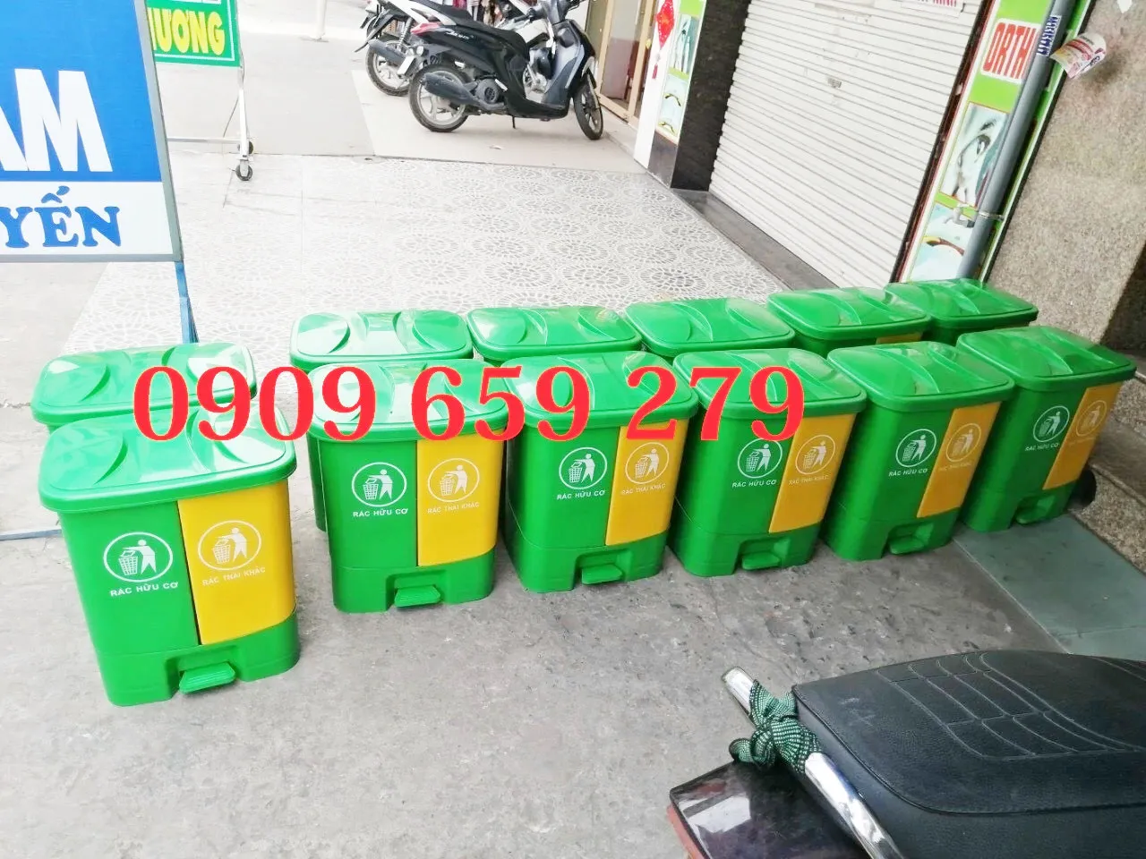 Thùng rác đạp chân đôi màu Xanh - Vàng.