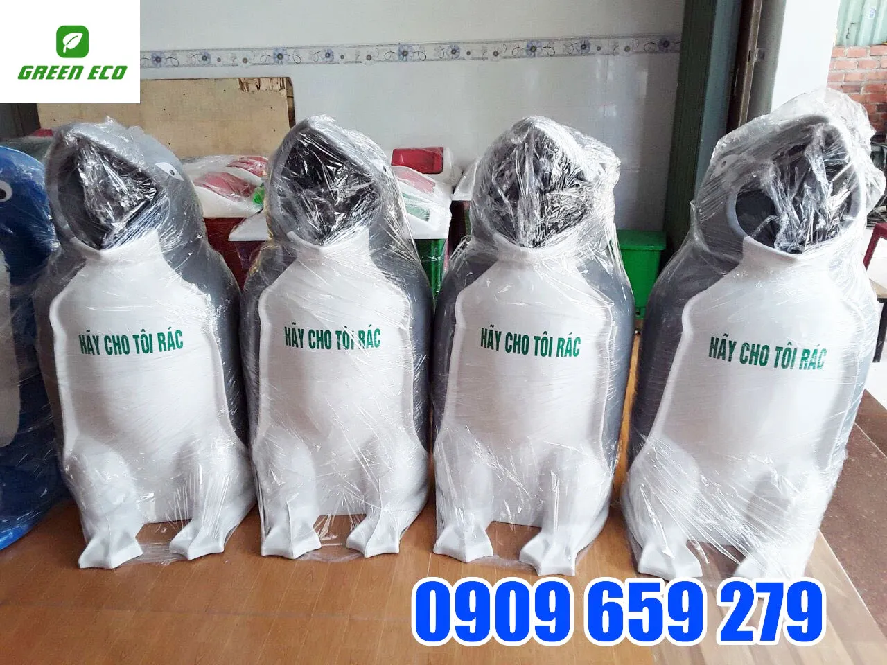 Thùng rác hình chim cánh cụt đẹp, siêu bền.