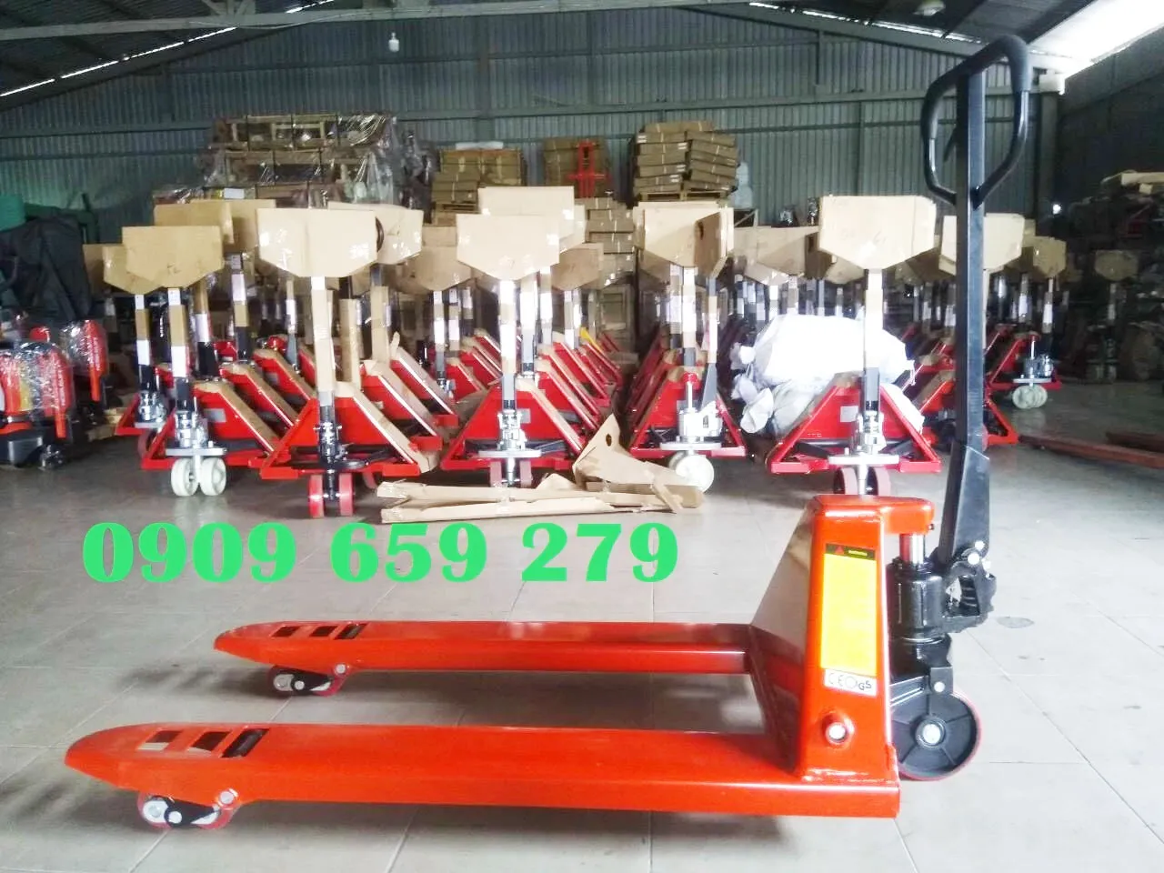 Xe nâng tay giá tốt tại Green Eco.