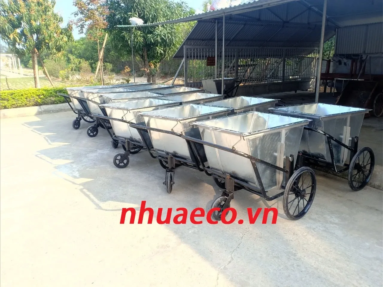 Xe thu gom rác thải nơi công cộng 500L.