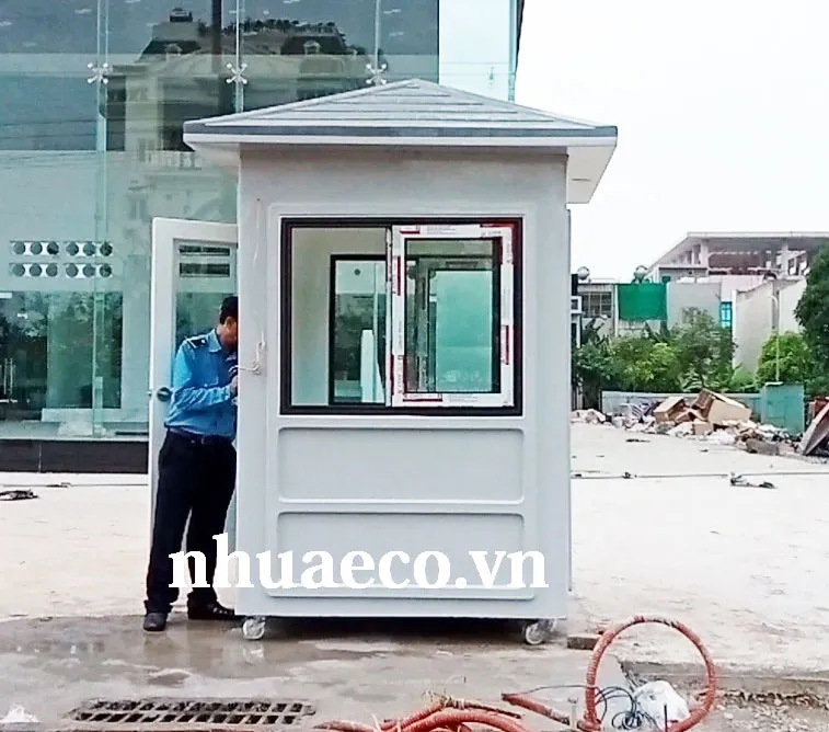 Bốt gác bảo vệ tòa nhà chung cư.