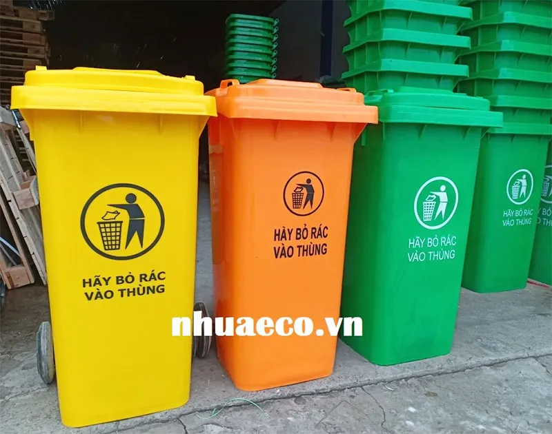 Thùng rác phân loại giúp khách hàng dễ dàng lựa chọn sản phẩm phù hợp với quy mô và mục đích sử dụng.