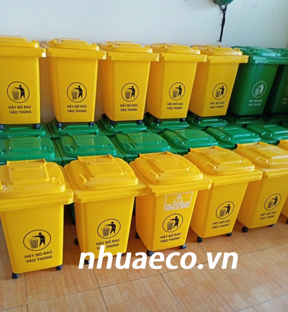 Thùng rác y tế 60 lít có 04 bánh xe chứa rác thải cách ly