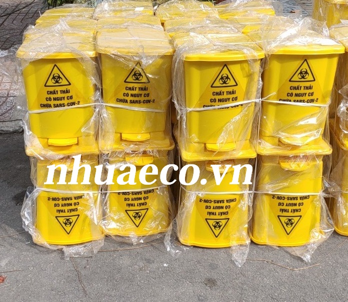 Thùng rác màu vàng đạp chân 25L chứa chất thải lây nhiễm Covid-19