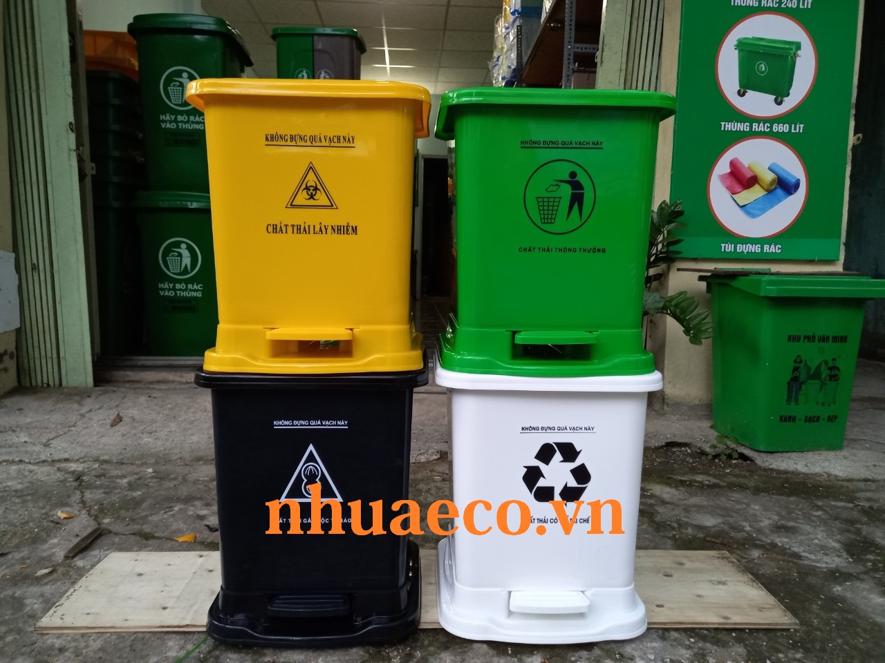 Thùng rác y tế 15 lít màu trắng giá tốt