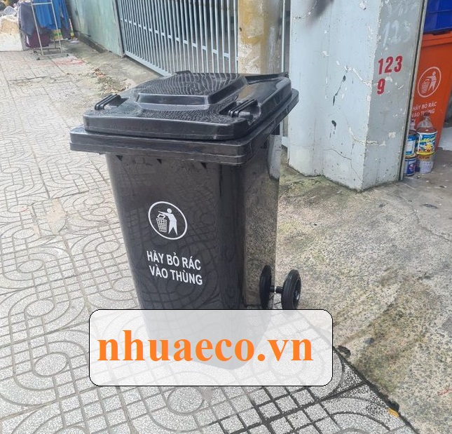 Thùng rác đen 240L bền, đẹp, chất lượng