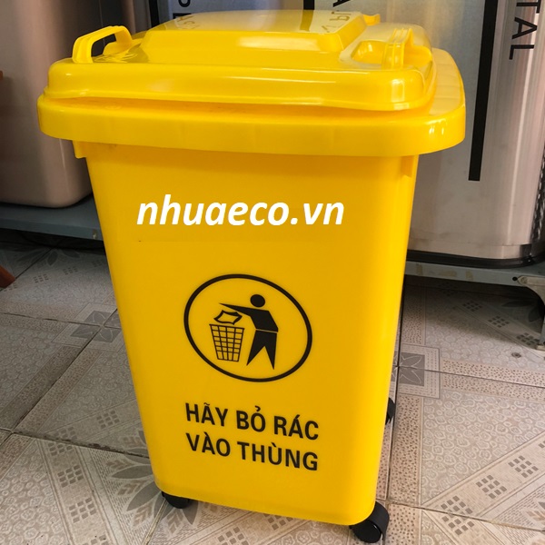 Thùng rác 60L đựng rác thải có nguy cơ lây nhiễm Covid-19