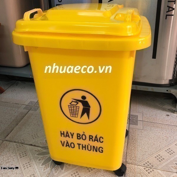 Thùng rác 60L thu gom rác thải y tế có nguy cơ chứa Covid-19