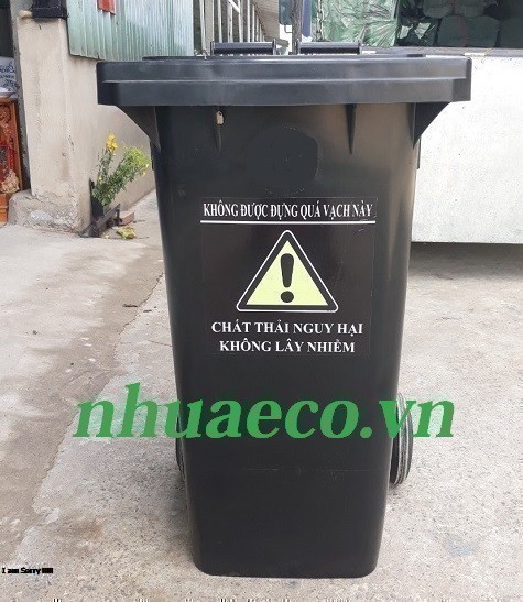 Thùng rác y tế 240l màu đen chứa chất thải không lây nhiễm