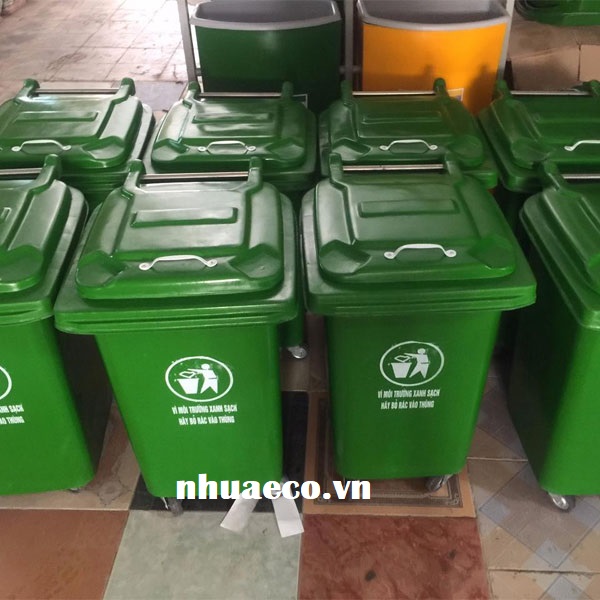 Thùng rác nhựa 60L không bị lão hóa khi để ngoài trời nắng