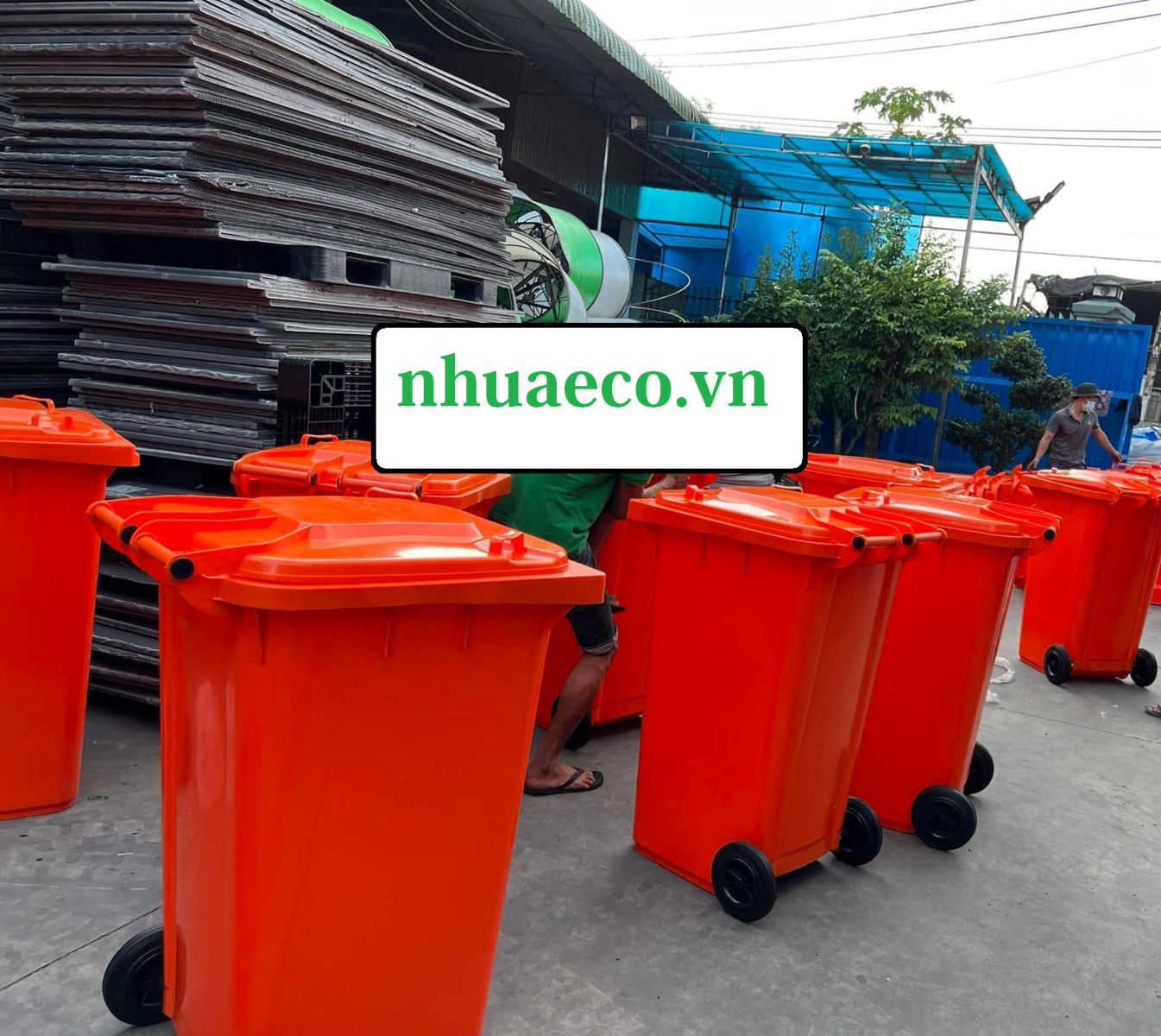 Thùng rác 120 lít màu đỏ cao cấp