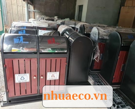 Thùng rác gỗ 2 ngăn ngoài trời chống mối mọt