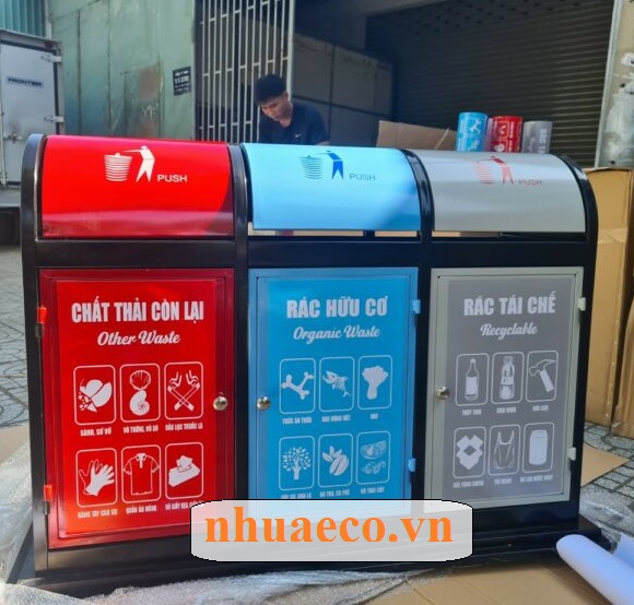 Thùng rác ngoài trời bằng thép 3 ngăn