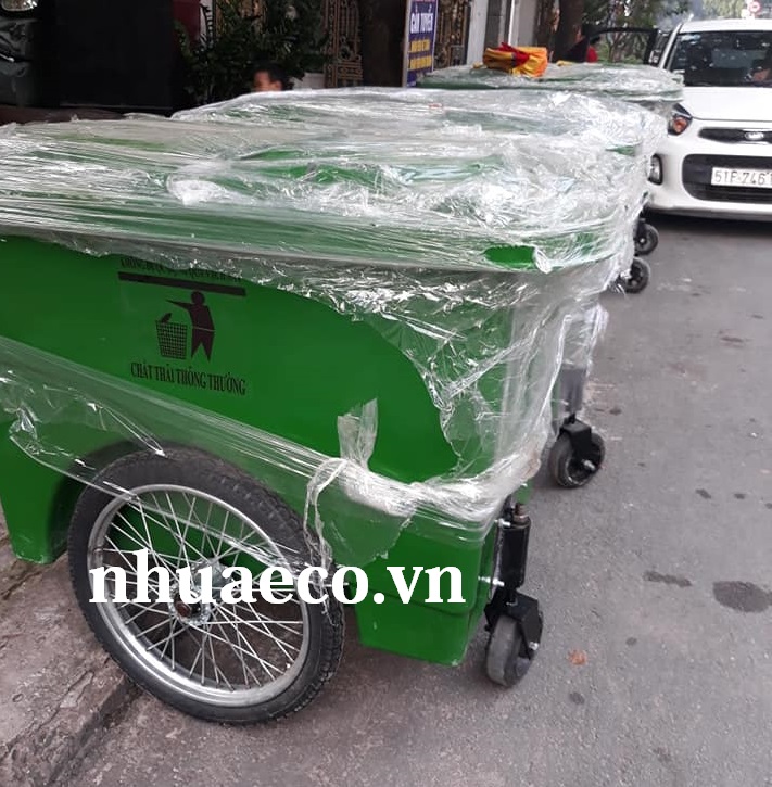 Thùng rác 660 lít bánh hơi màu xanh lá