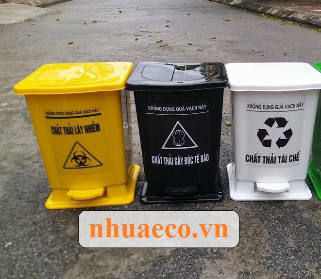 Thùng đựng rác thải y tế 15l giá cực rẻ